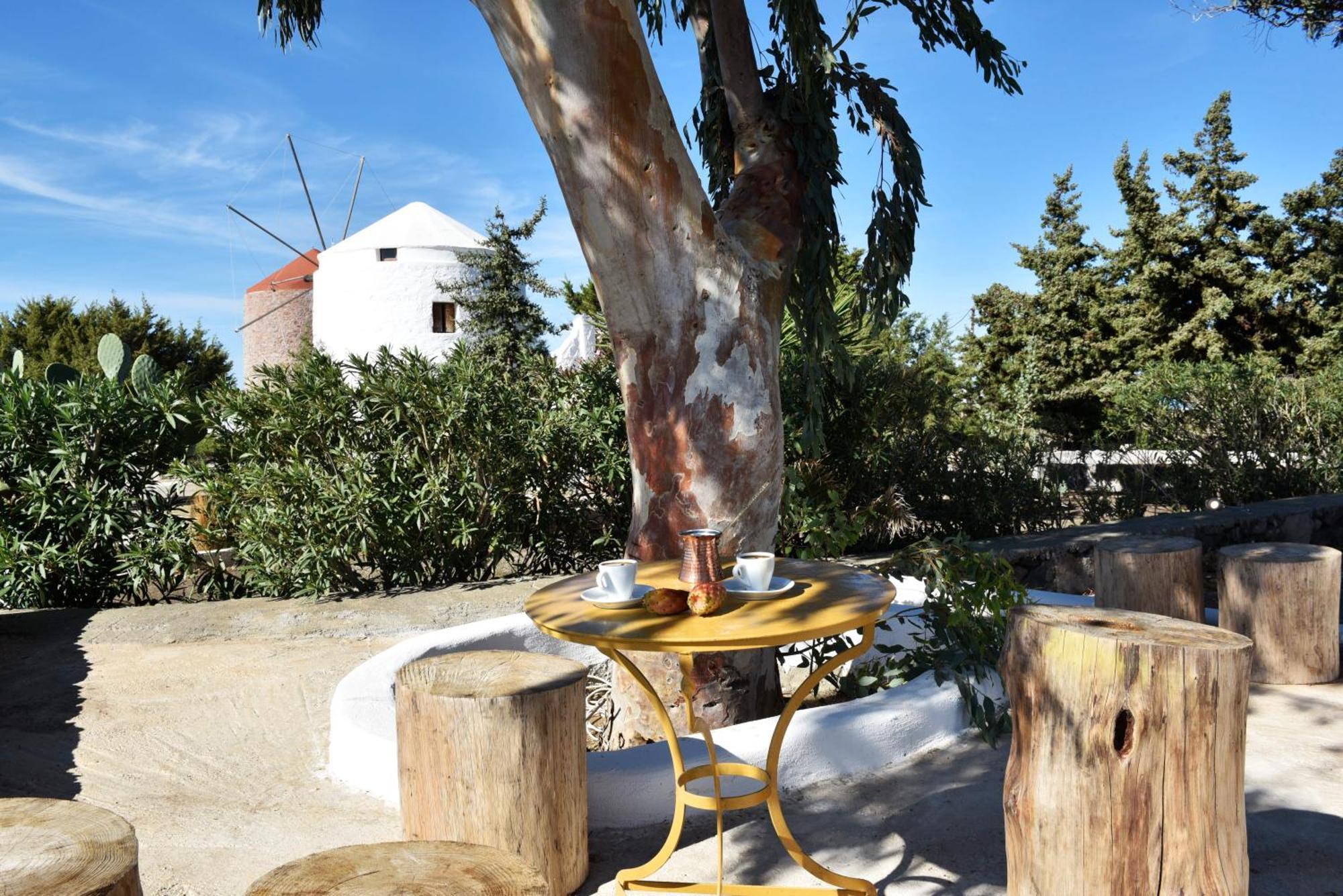 Anastasia'S Windmill And Anastasia'S Studio Plaka  Zewnętrze zdjęcie
