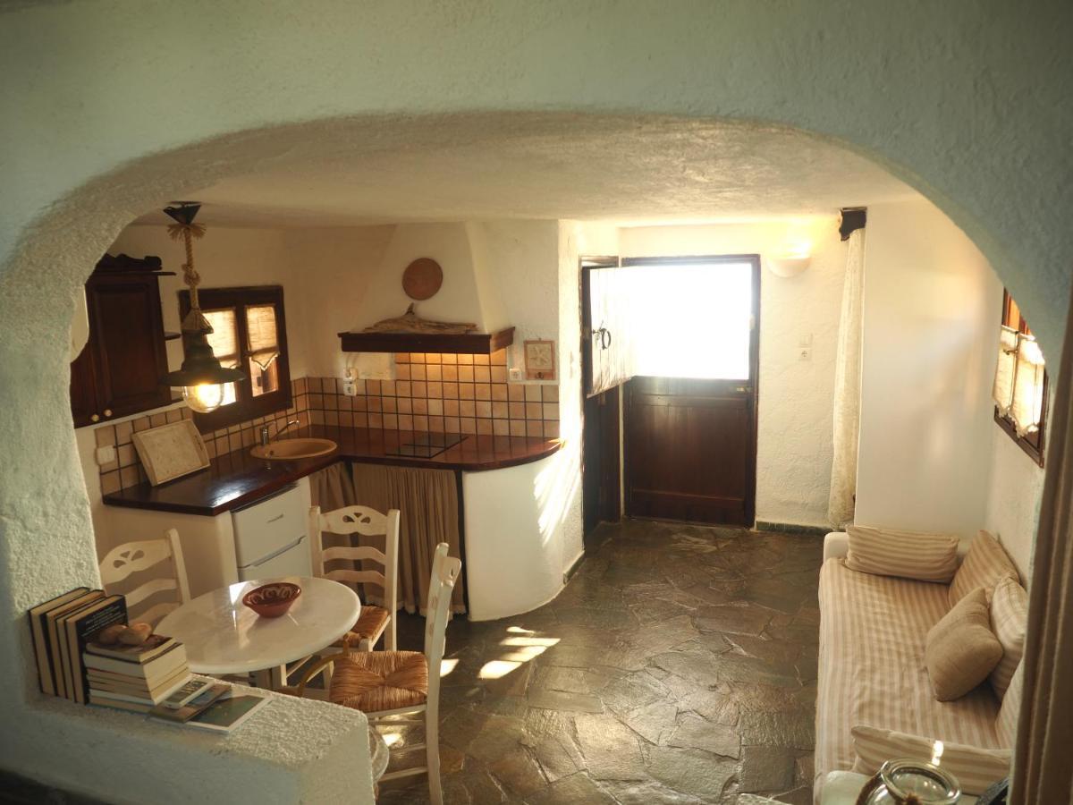 Anastasia'S Windmill And Anastasia'S Studio Plaka  Zewnętrze zdjęcie